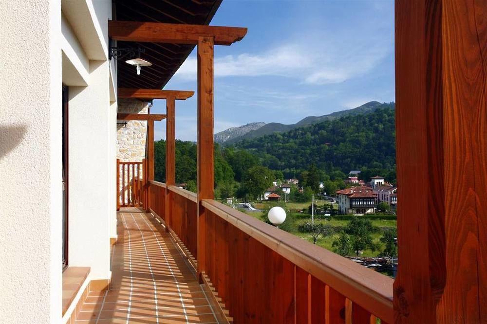 Apartamentos Aldea Del Puente Cangas de Onis Exterior photo