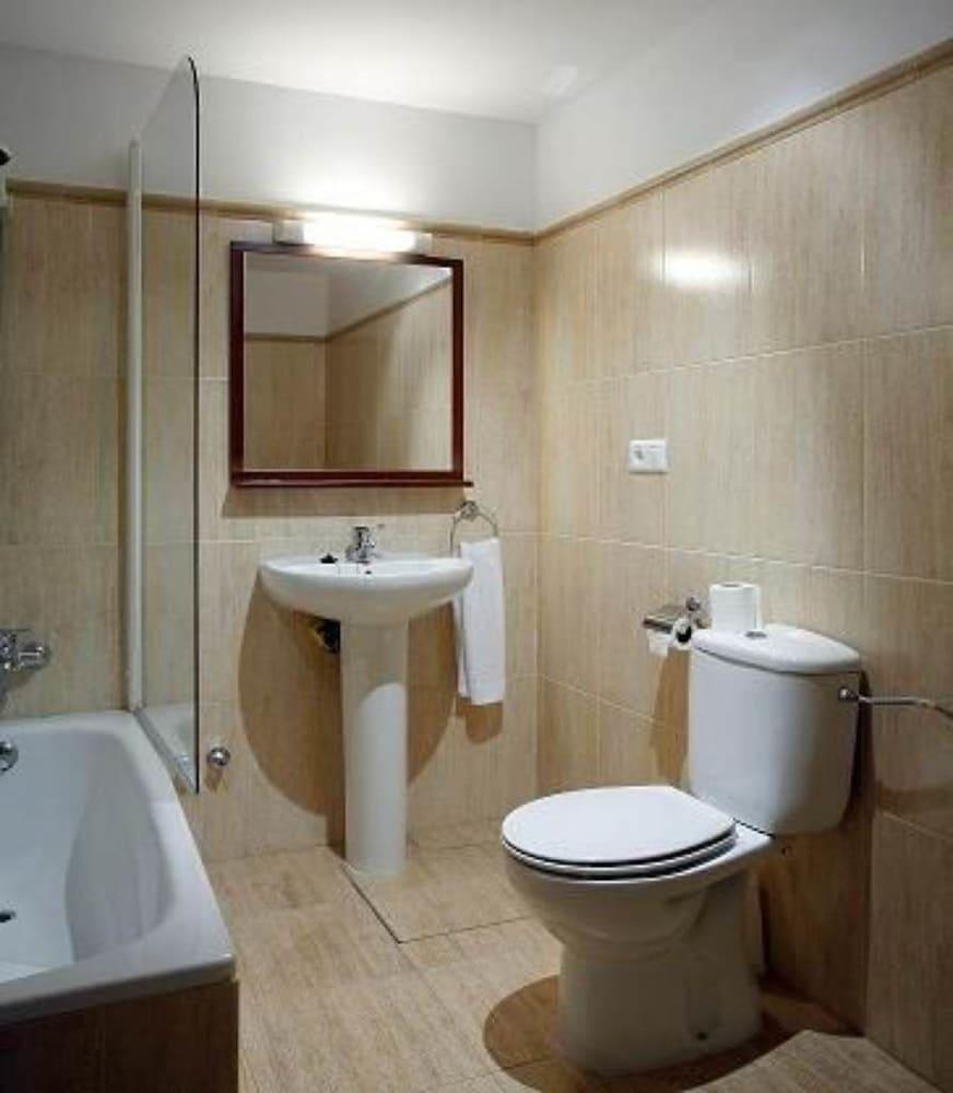 Apartamentos Aldea Del Puente Cangas de Onis Exterior photo