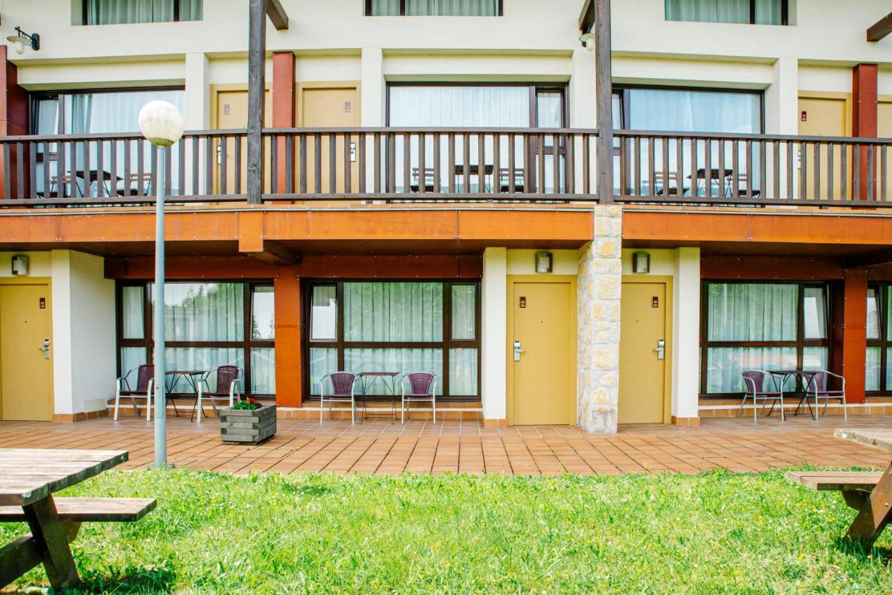 Apartamentos Aldea Del Puente Cangas de Onis Exterior photo
