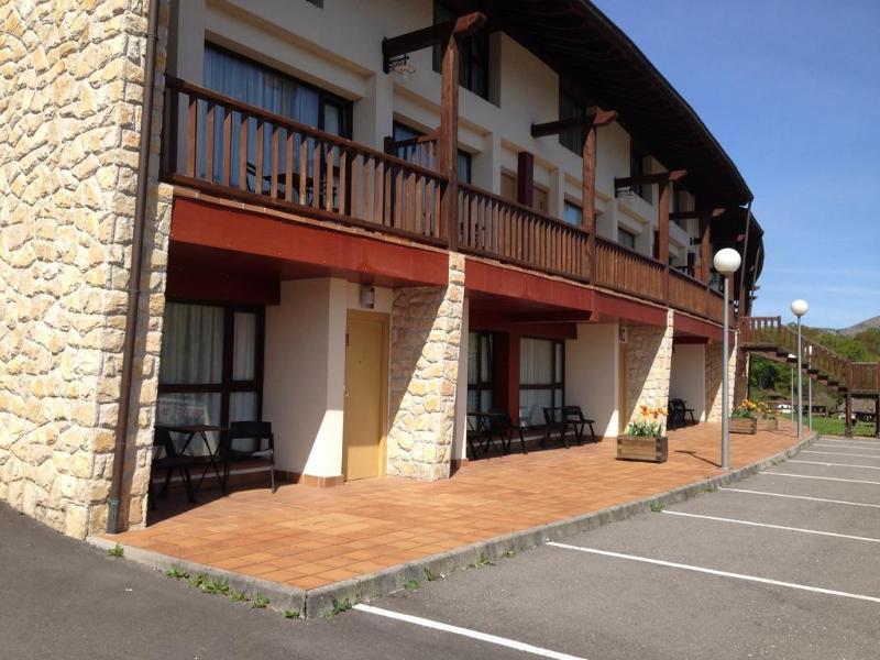 Apartamentos Aldea Del Puente Cangas de Onis Exterior photo